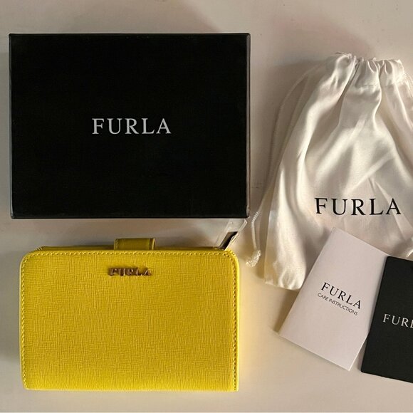 Furla Babylon M zip around leather wallet. Brand new with tags in box - Picture 1 of 5